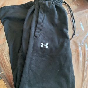 Men’s under Armour sweatpants